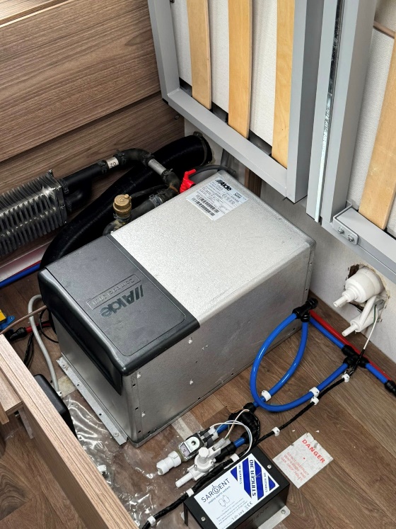 Alde heating boiler unit during service